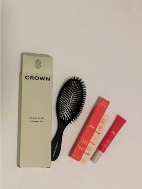 Crown Affair Hair Brush and Cactus Fruit Styling Cream